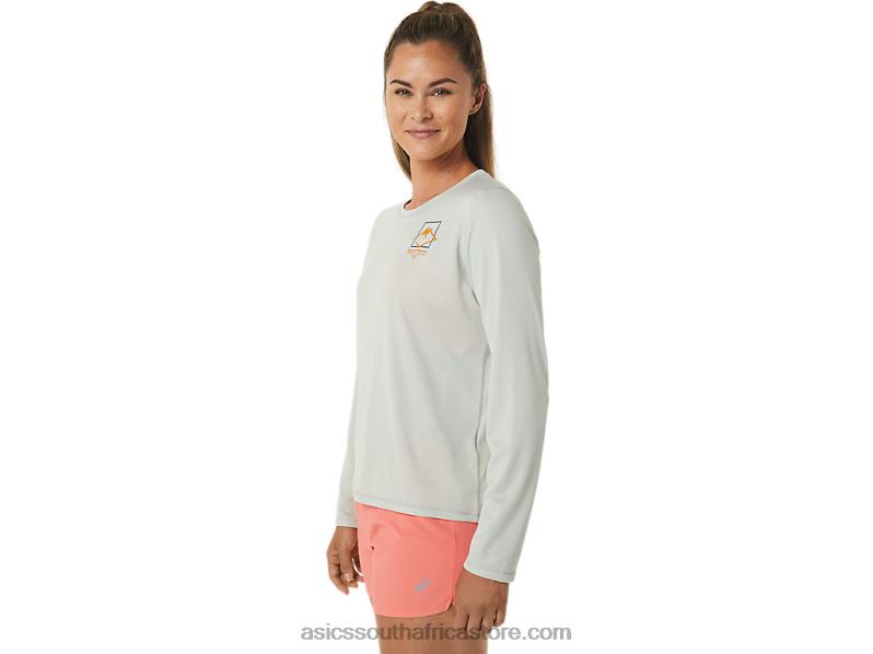 Women Asics Fujitrail Logo Long Sleeve Top LH4X02476 Light Sage