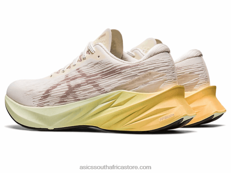 Women Asics Novablast 3 LH4X02870 Cream/Fawn